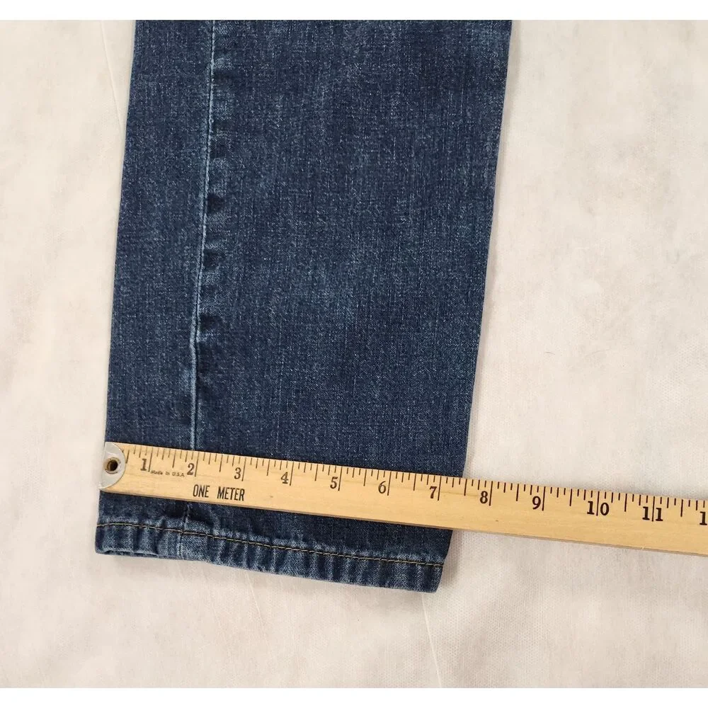 Levis 514 Mens Jeans 30x28 (marked 30x30) Medium Wash Straight Leg Classic Denim